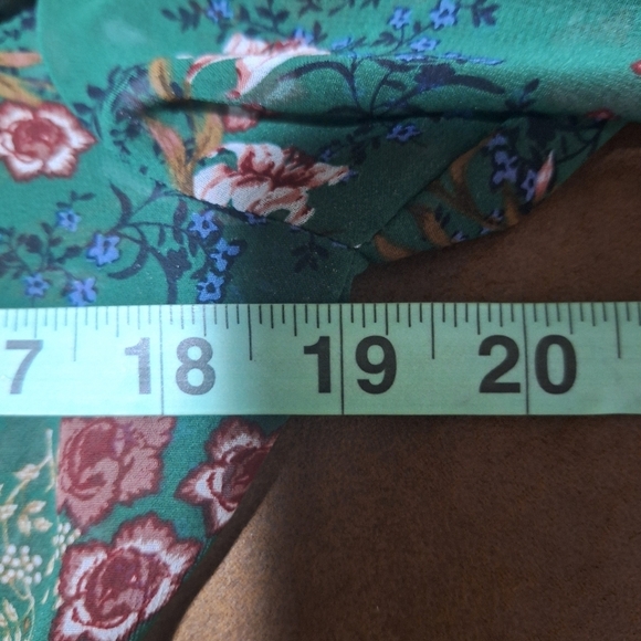 A Lulu's long sleeve sheer button-down floral top with ruffled sleeves in small. - Picture 4 of 7